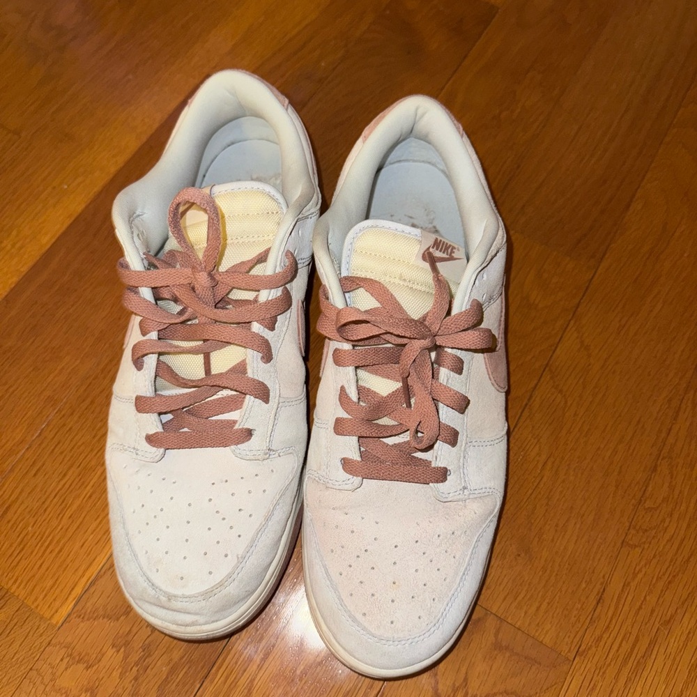 Nike Dunk Low Fossil Rose Grey